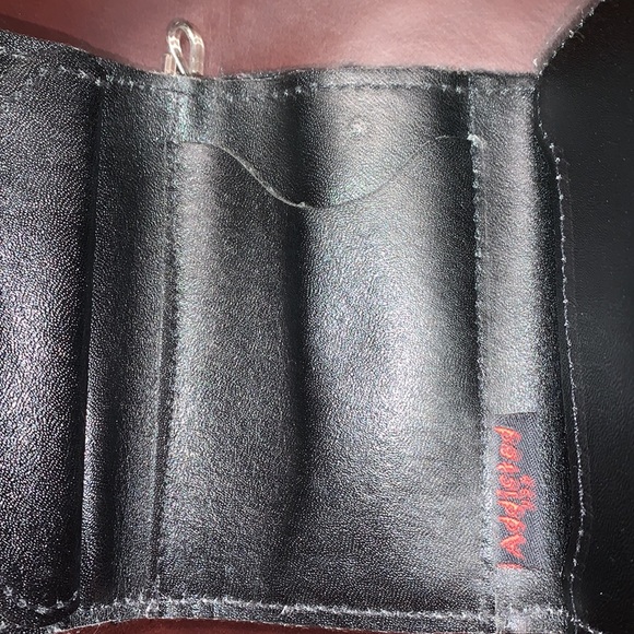 Plaid Trifold Wallet - Picture 9 of 10